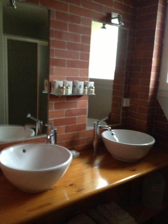 베지에 Les Jardins Du Rebaut B&B 객실 사진